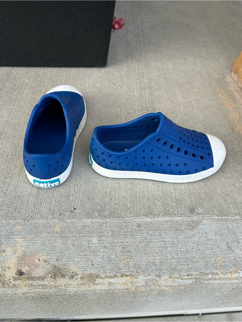 Native Jefferson Slip-On Kids Shoes in Blue and White